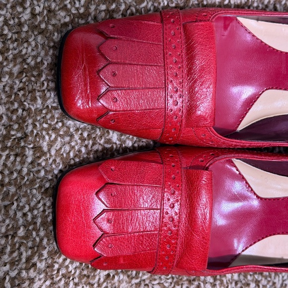 Naturalizer Red Leather Fringe Loafer Heels Pumps Women's Size 8 Brogue Detail - Picture 2 of 9